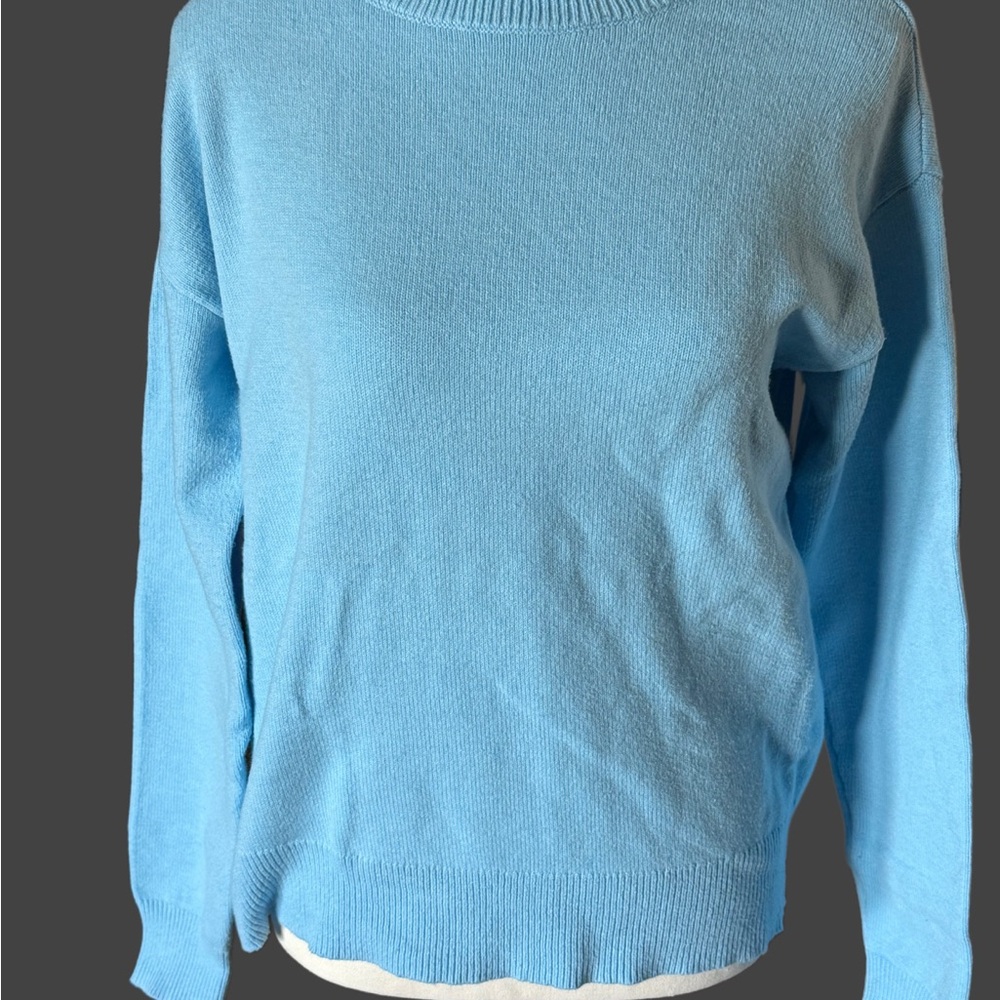 Sky Blue Crew Neck Sweater with Long Sleeves